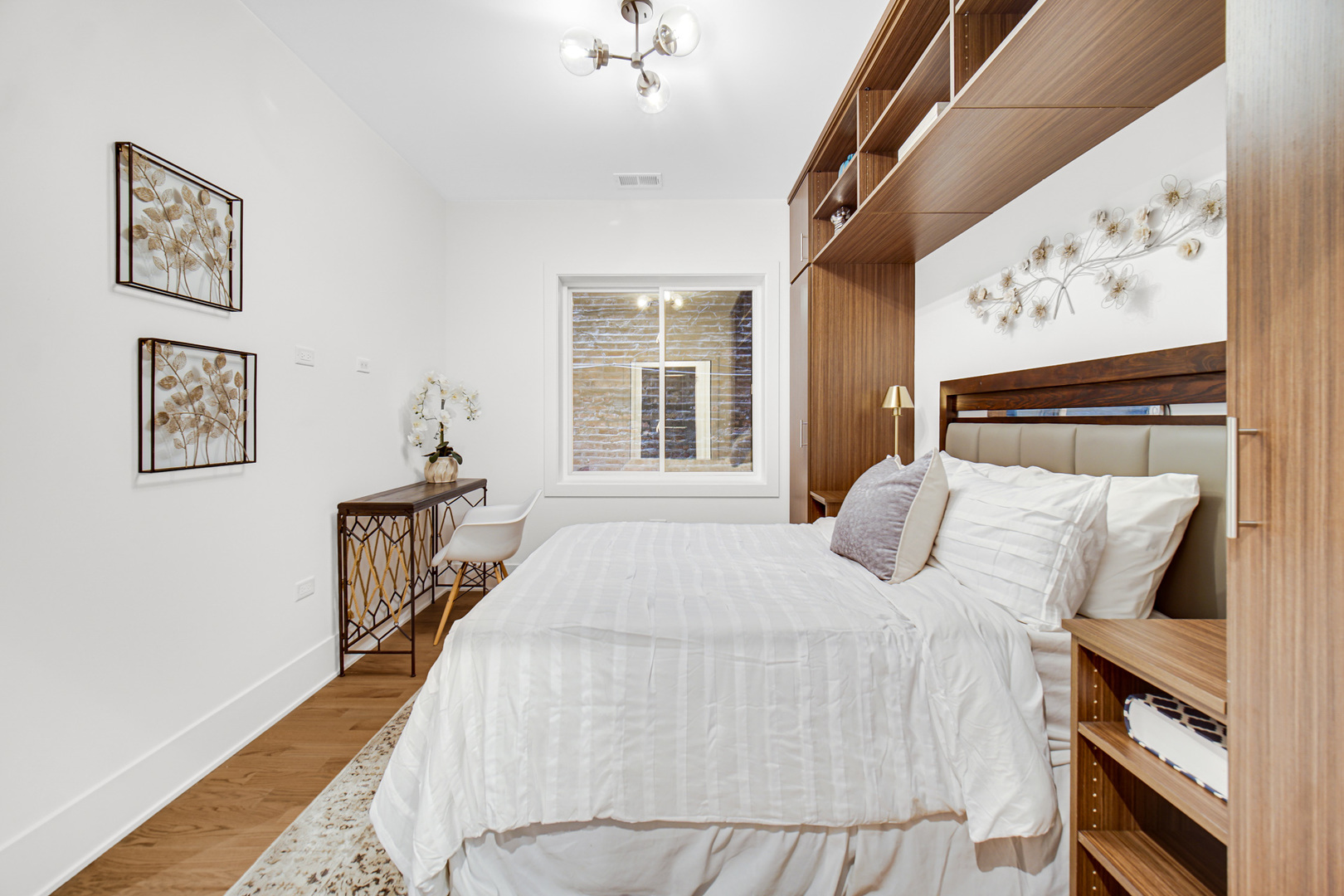 3107 South Giles Avenue Chicago IL 60616