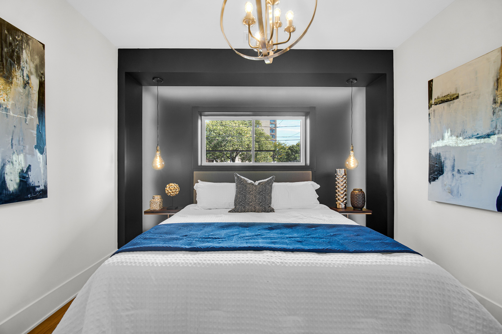 3107 South Giles Avenue Chicago IL 60616