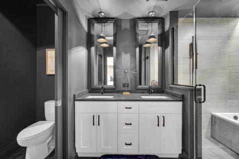 3107 South Giles Avenue Chicago IL 60616