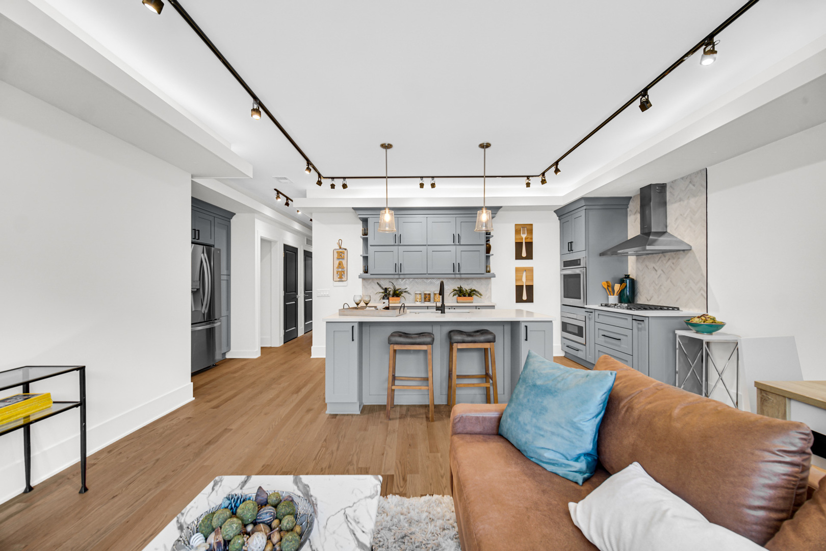 3107 South Giles Avenue Chicago IL 60616