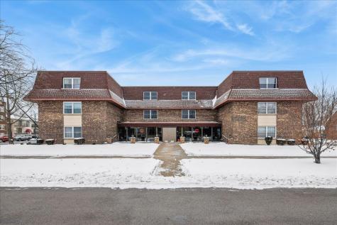 475 Shenstone Road Riverside IL 60546