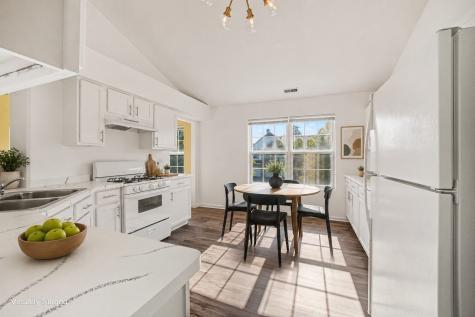 2906 Stonewater Drive Naperville IL 60564