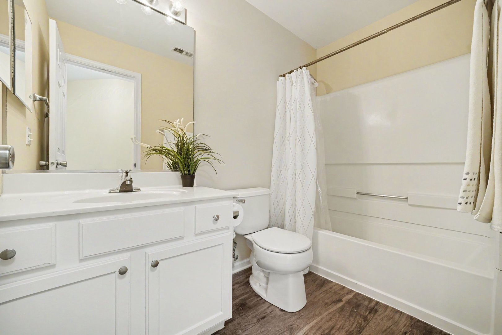 2906 Stonewater Drive Naperville IL 60564