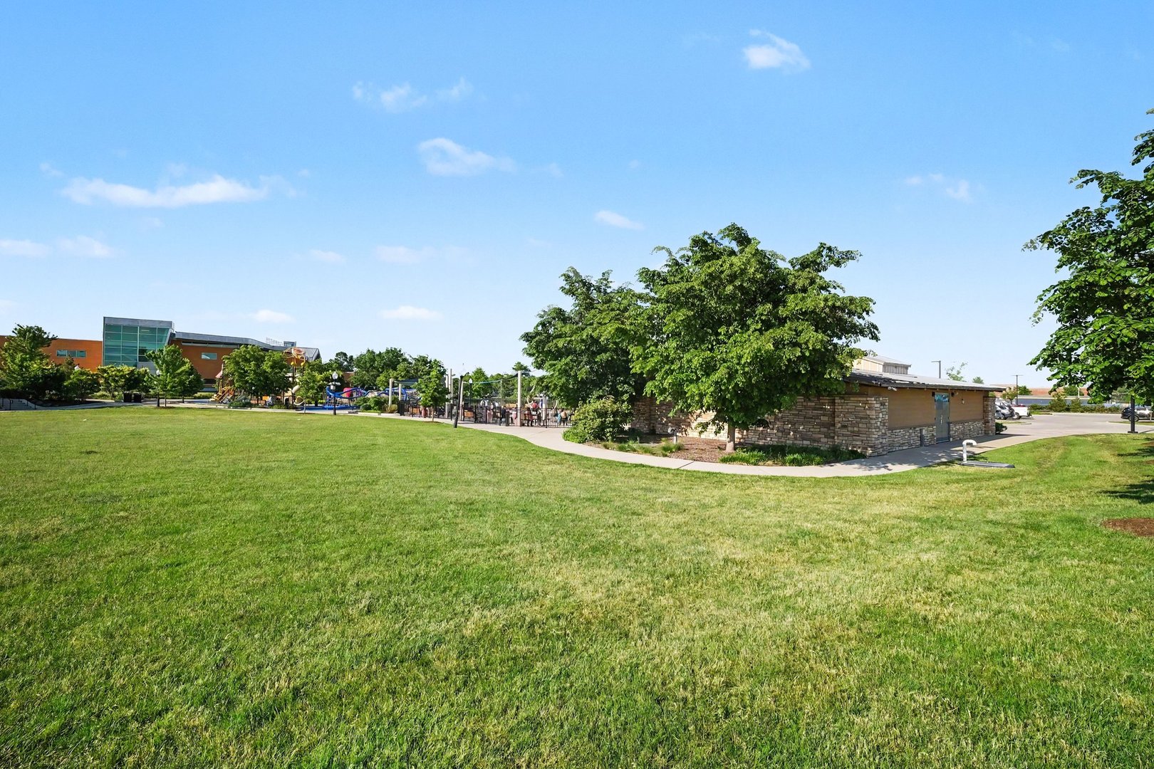 2906 Stonewater Drive Naperville IL 60564