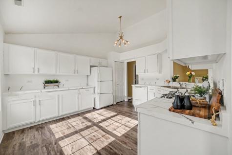 2906 Stonewater Drive Naperville IL 60564