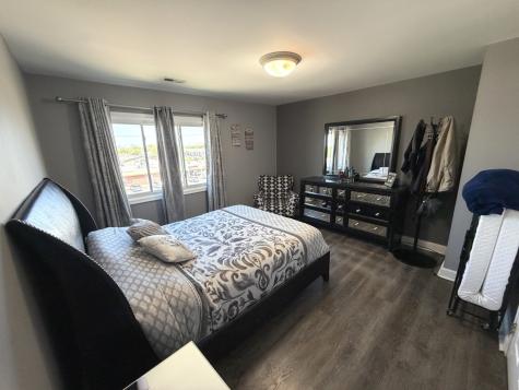 9375 Landings Lane Des Plaines IL 60016