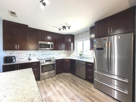 9375 Landings Lane Des Plaines IL 60016