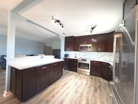 9375 Landings Lane Des Plaines IL 60016