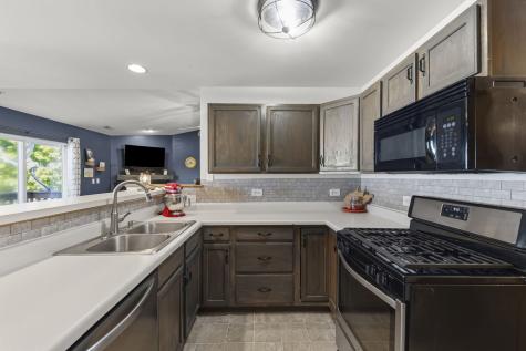 965 Constance Lane Sycamore IL 60178