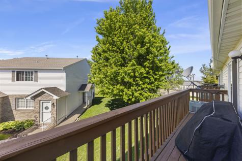 965 Constance Lane Sycamore IL 60178