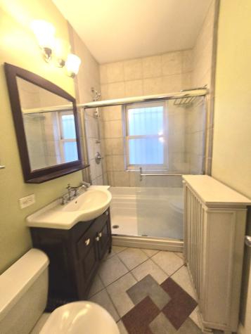 548 West Brompton Avenue Chicago IL 60657