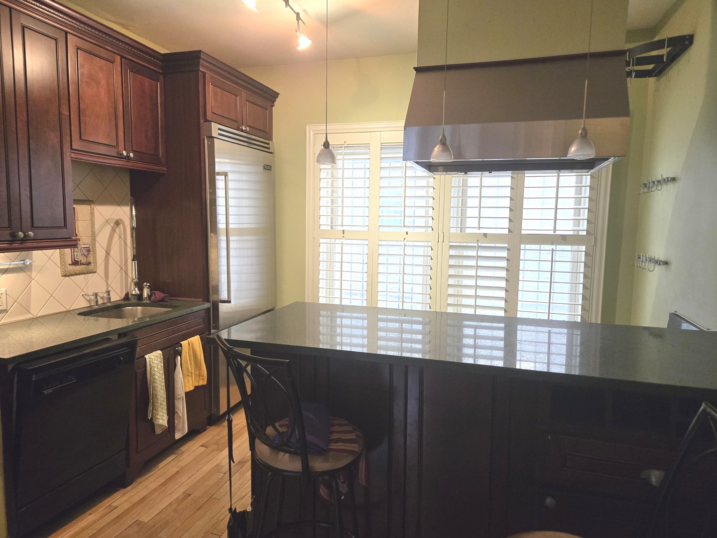 548 West Brompton Avenue Chicago IL 60657