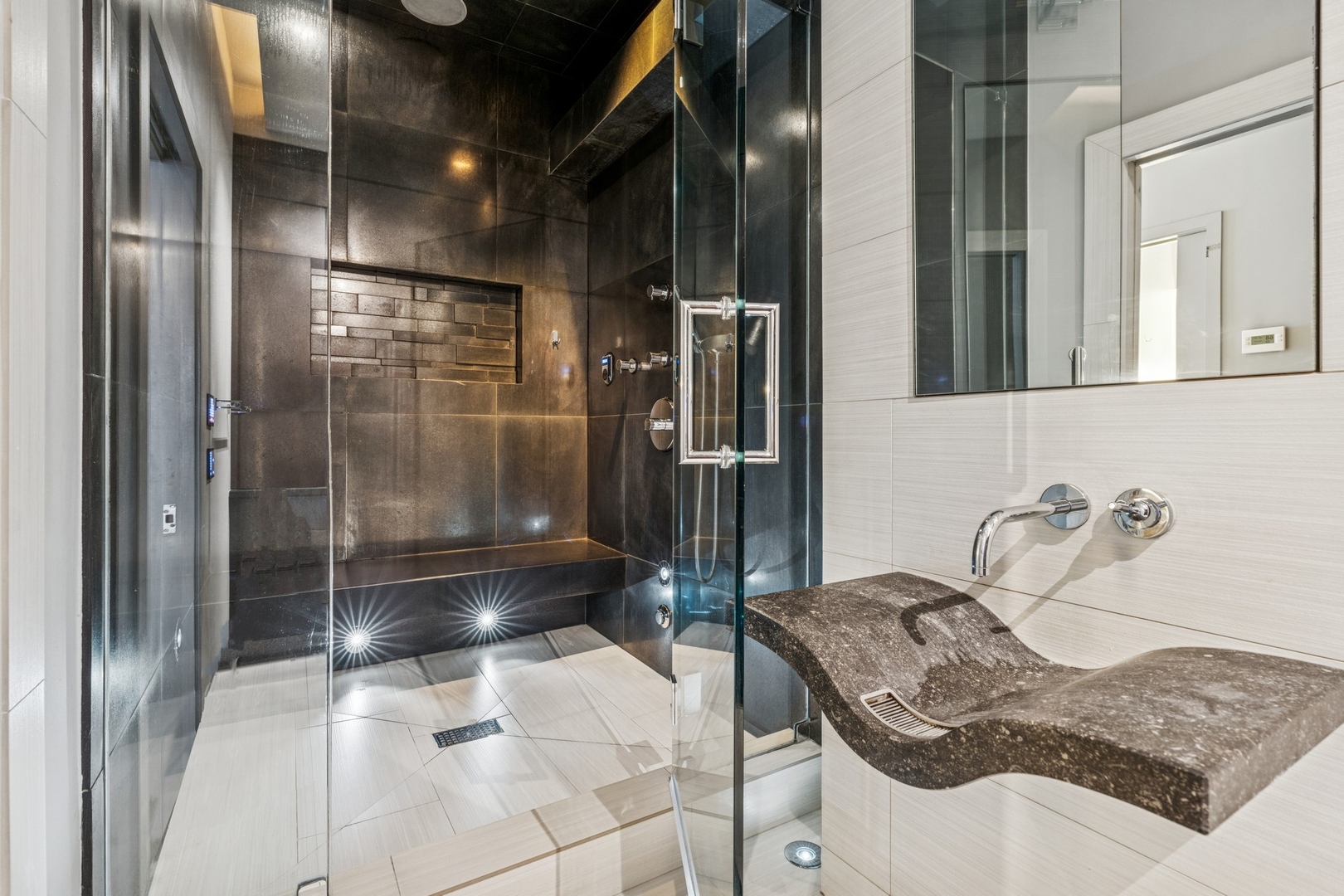 165 North Canal Street Chicago IL 60606