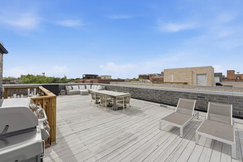 2825 North Halsted Street Chicago IL 60657