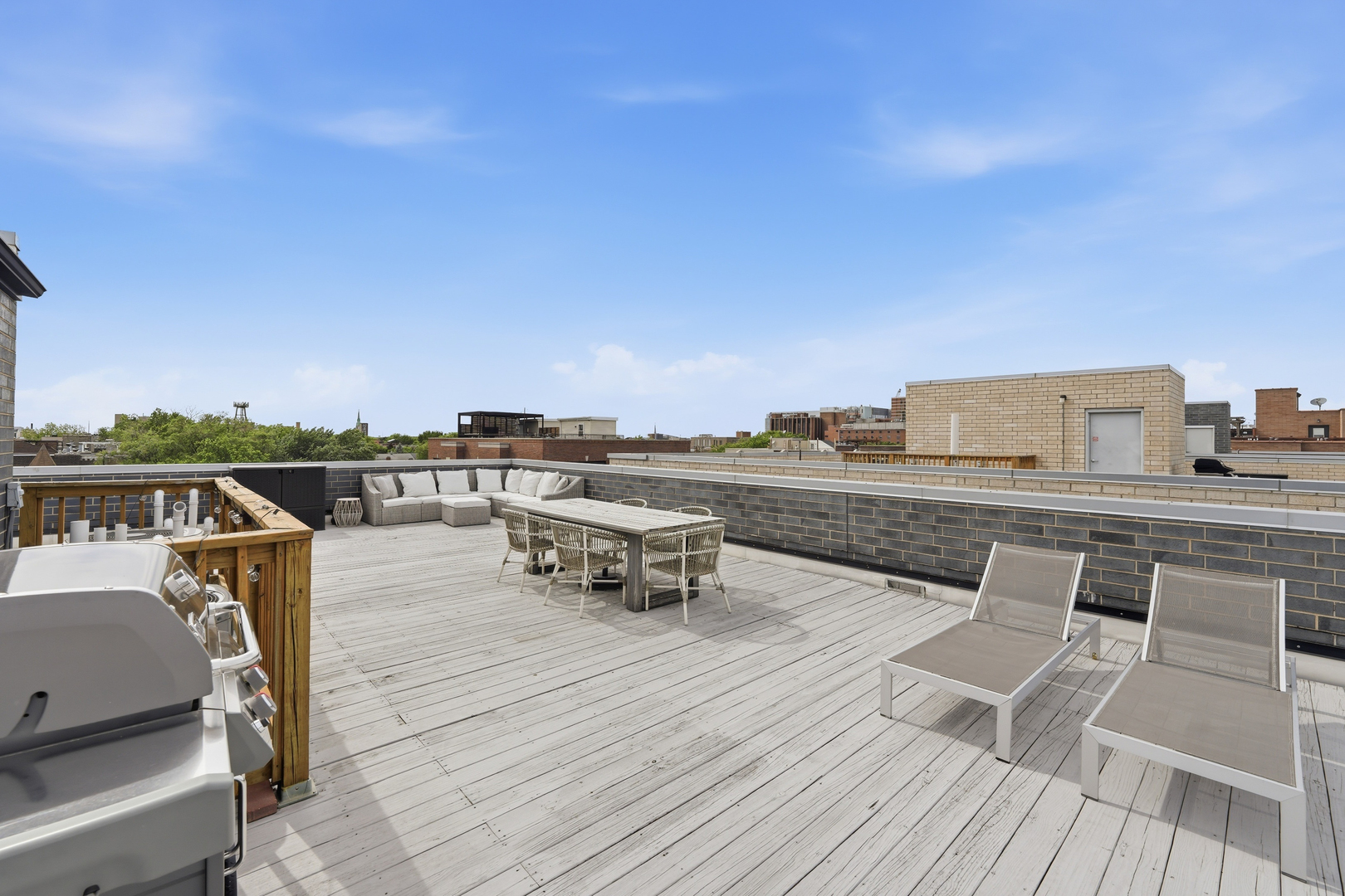 2825 North Halsted Street Chicago IL 60657