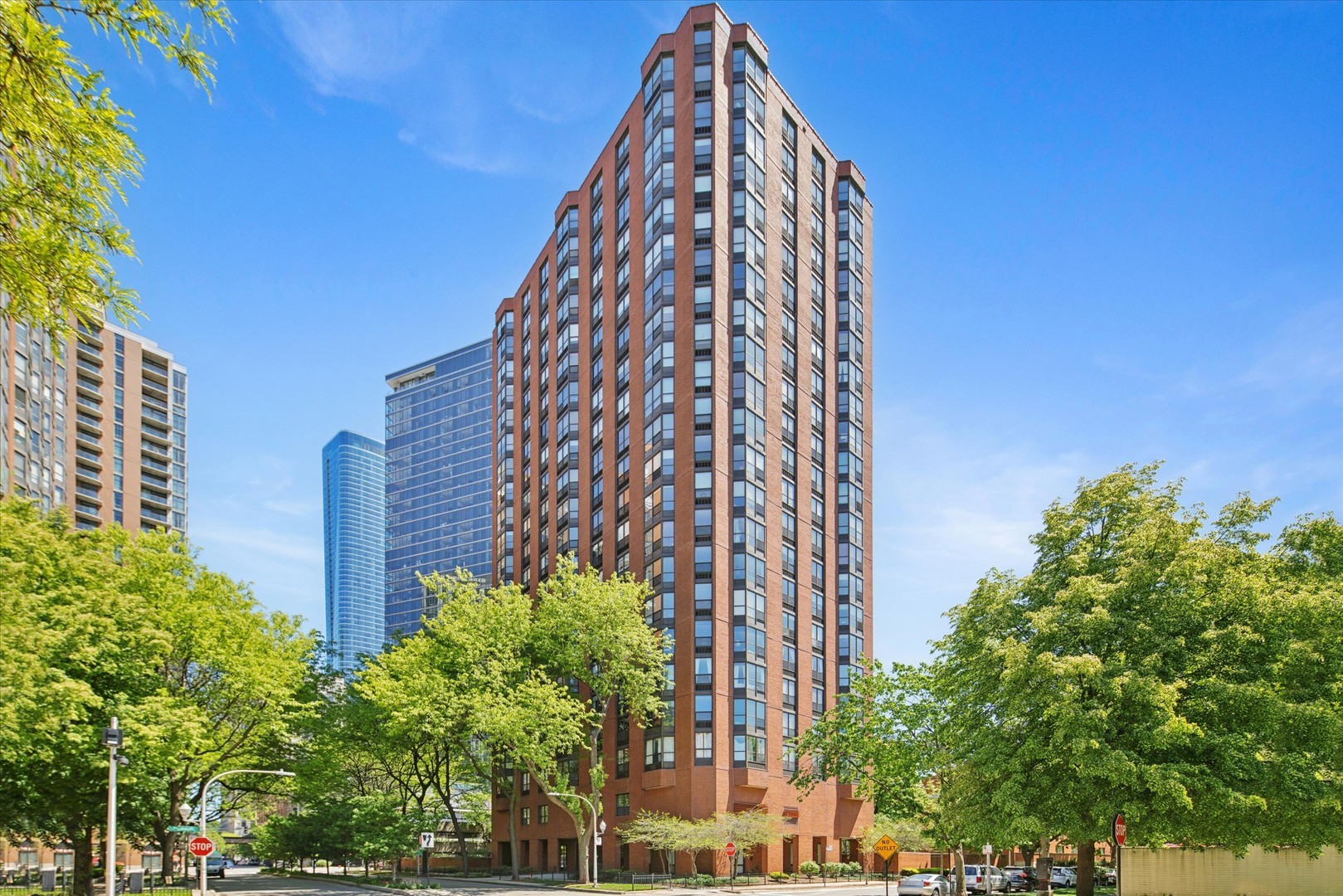 901 South Plymouth Court Chicago IL 60605