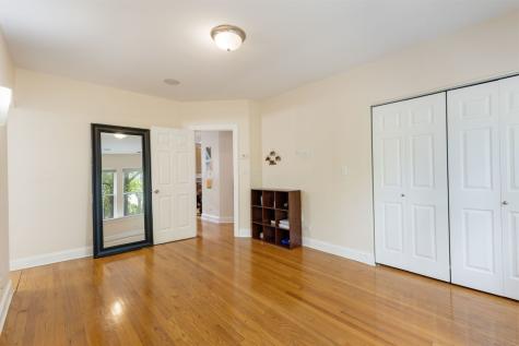 2935 West Rosemont Avenue Chicago IL 60659