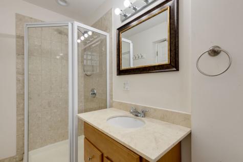 2935 West Rosemont Avenue Chicago IL 60659