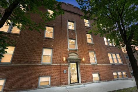 2935 West Rosemont Avenue Chicago IL 60659