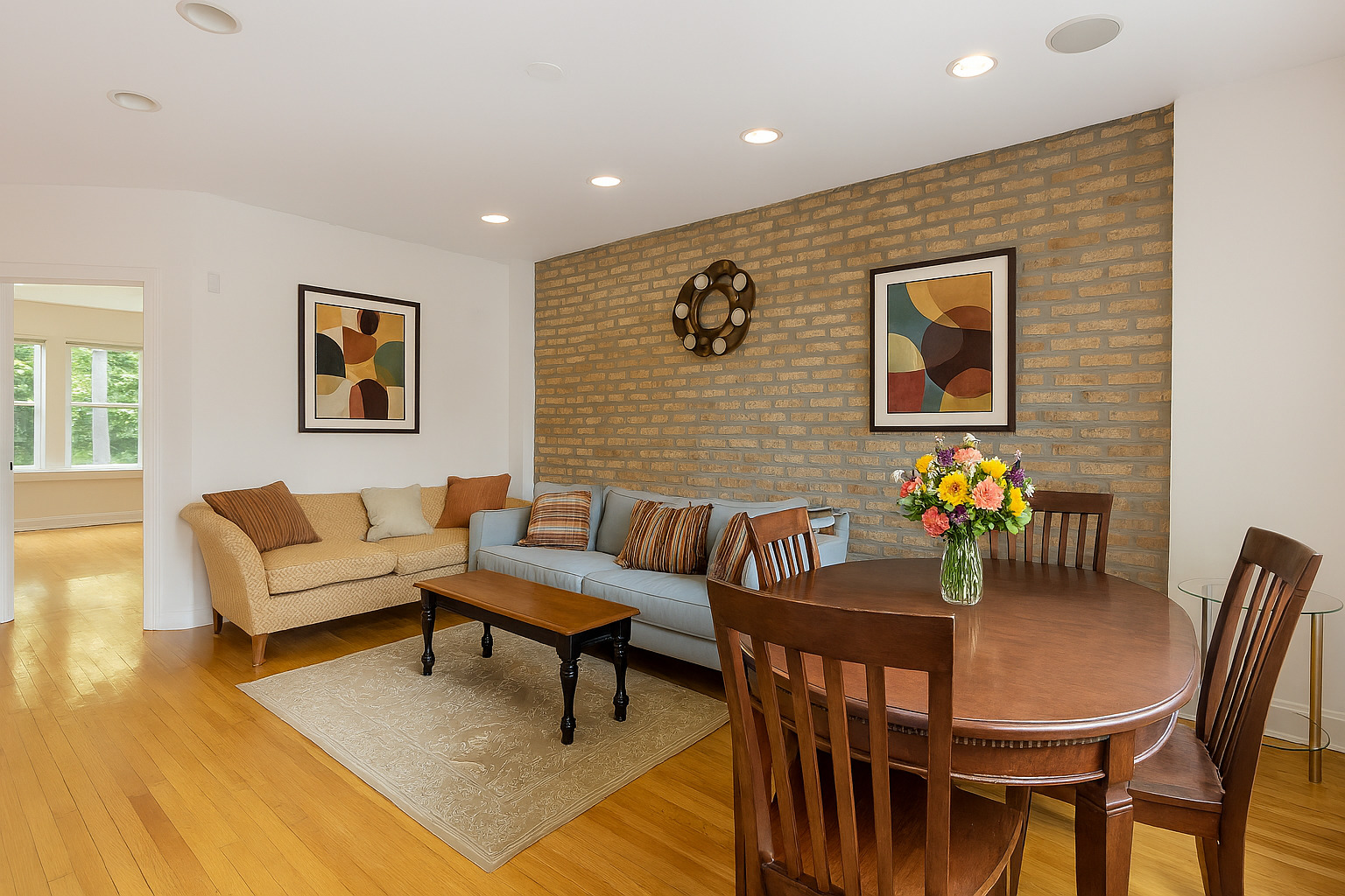 2935 West Rosemont Avenue Chicago IL 60659