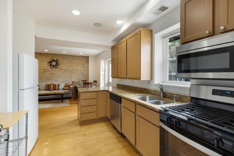 2935 West Rosemont Avenue Chicago IL 60659