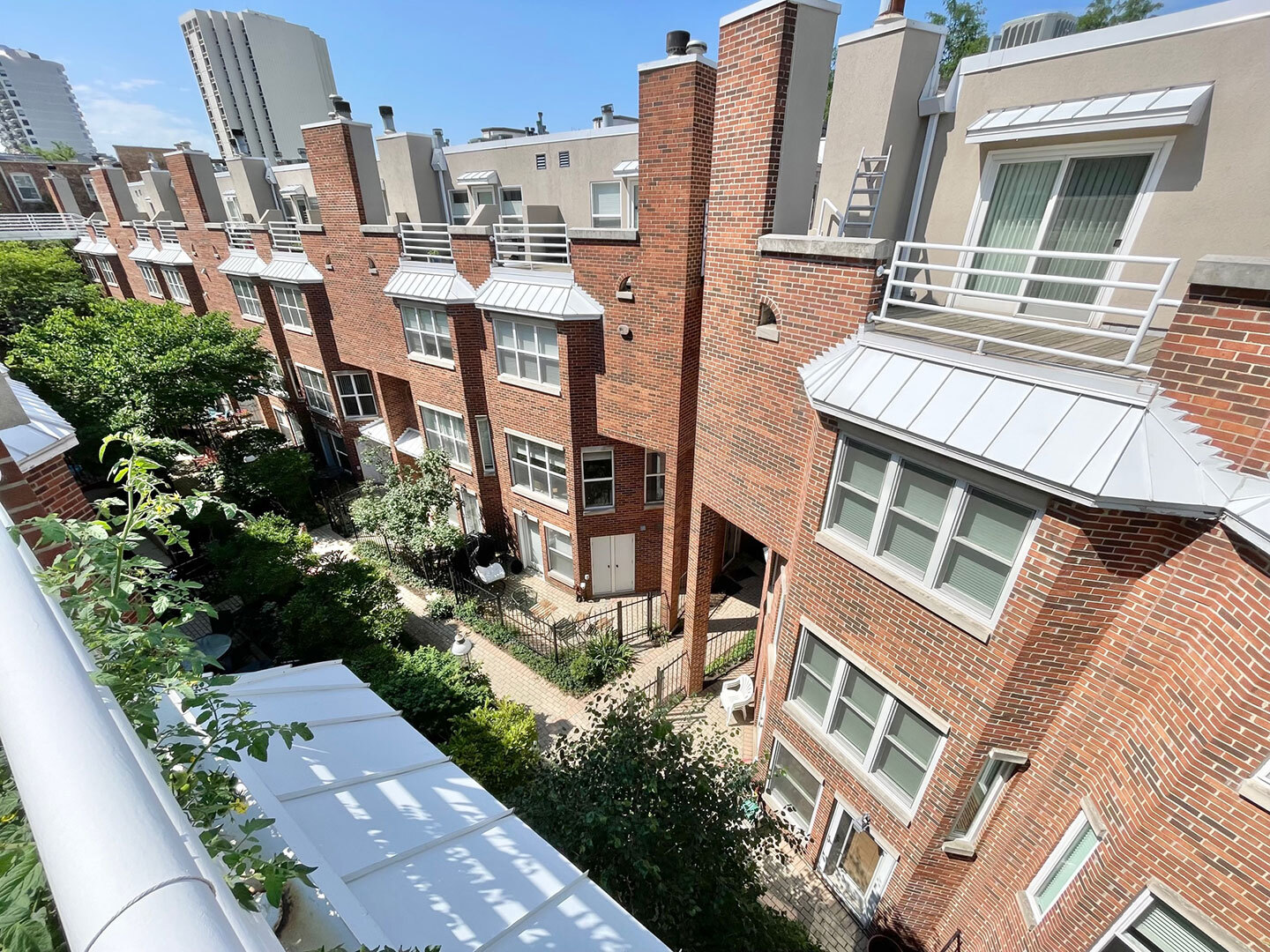 2717 North Lehmann Court Chicago IL 60614