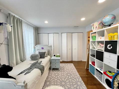 2717 North Lehmann Court Chicago IL 60614