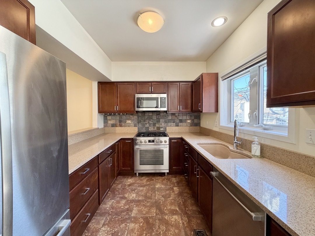 2717 North Lehmann Court Chicago IL 60614