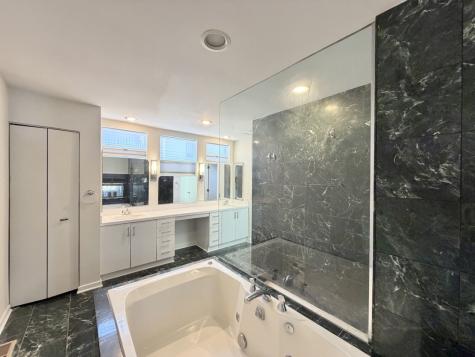 2717 North Lehmann Court Chicago IL 60614
