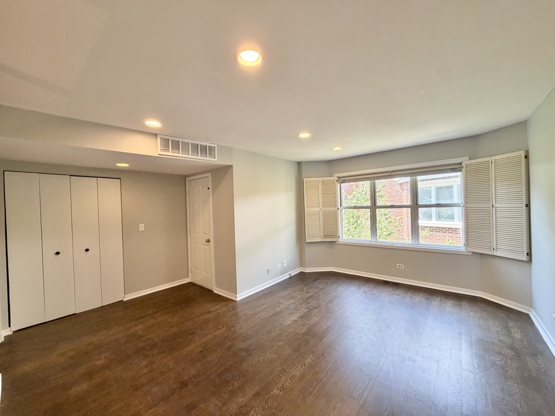 2717 North Lehmann Court Chicago IL 60614