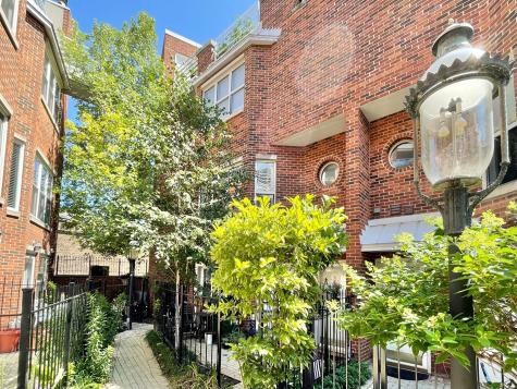 2717 North Lehmann Court Chicago IL 60614
