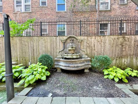 2717 North Lehmann Court Chicago IL 60614