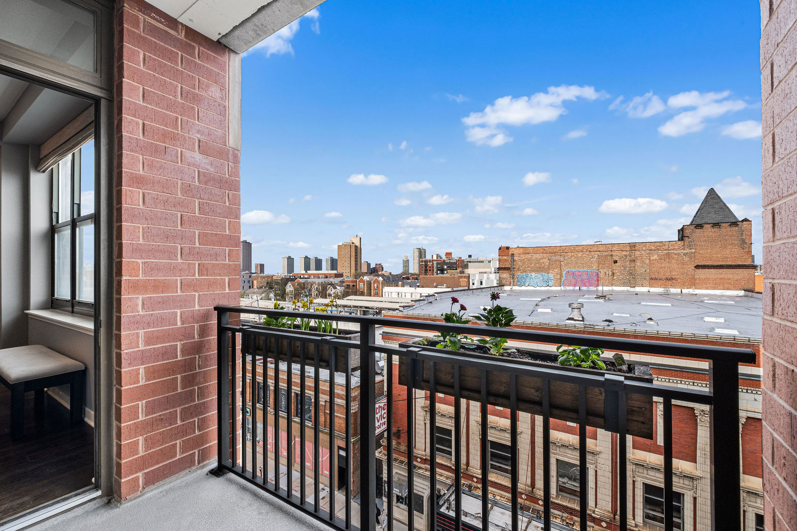 3140 North Sheffield Avenue Chicago IL 60657