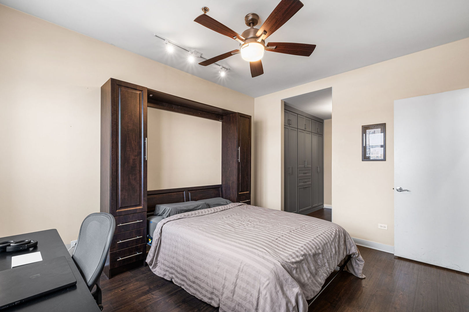 3140 North Sheffield Avenue Chicago IL 60657