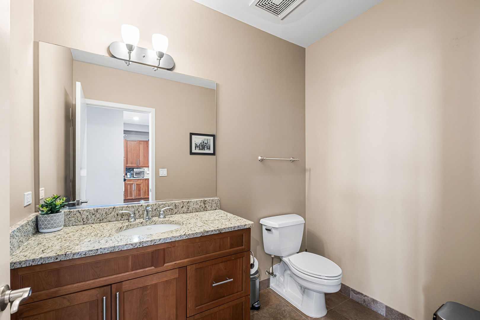 3140 North Sheffield Avenue Chicago IL 60657