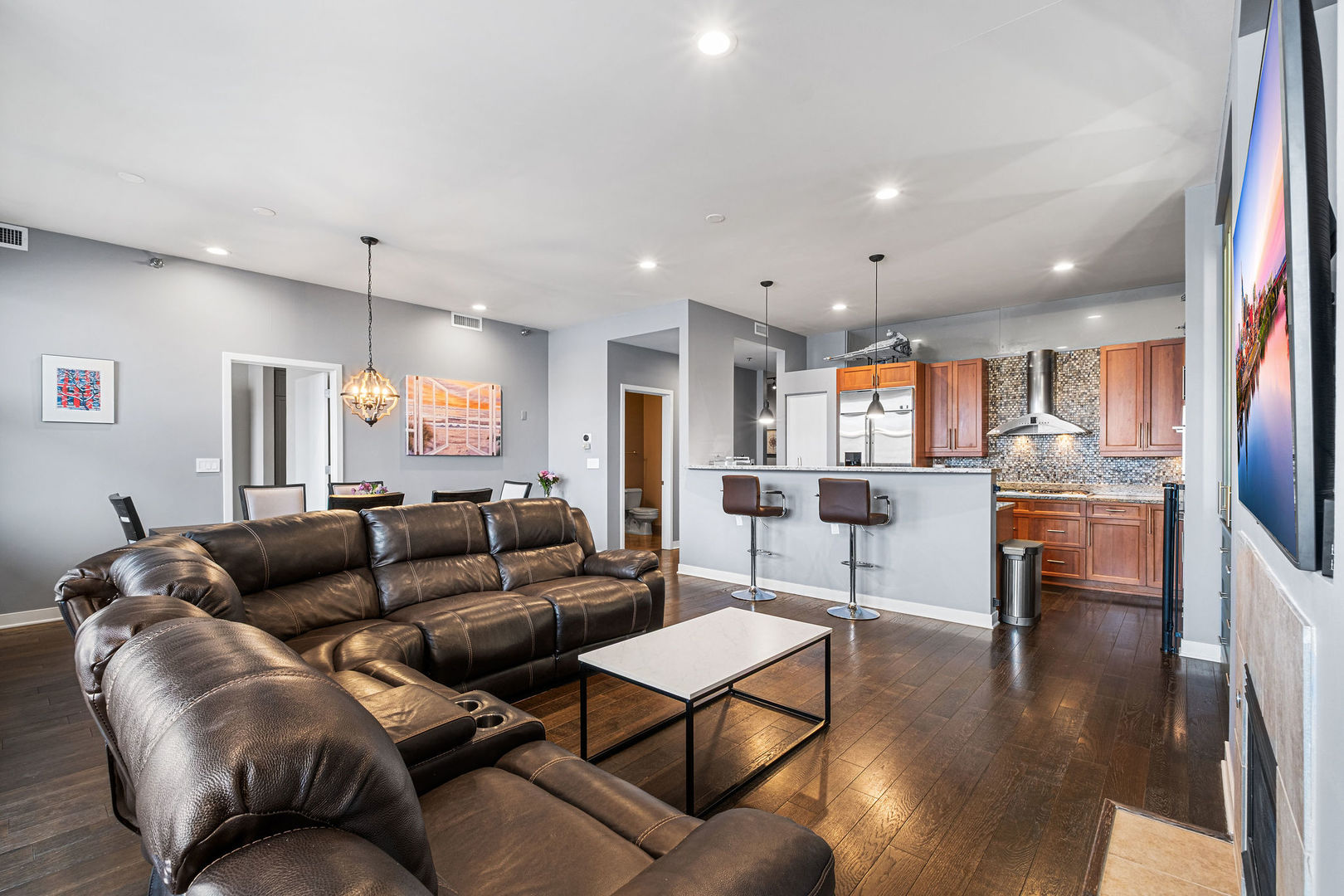 3140 North Sheffield Avenue Chicago IL 60657