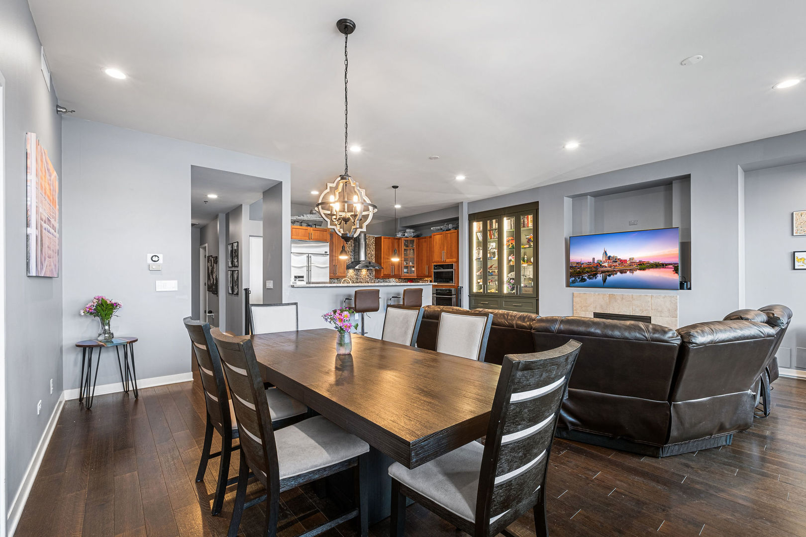 3140 North Sheffield Avenue Chicago IL 60657