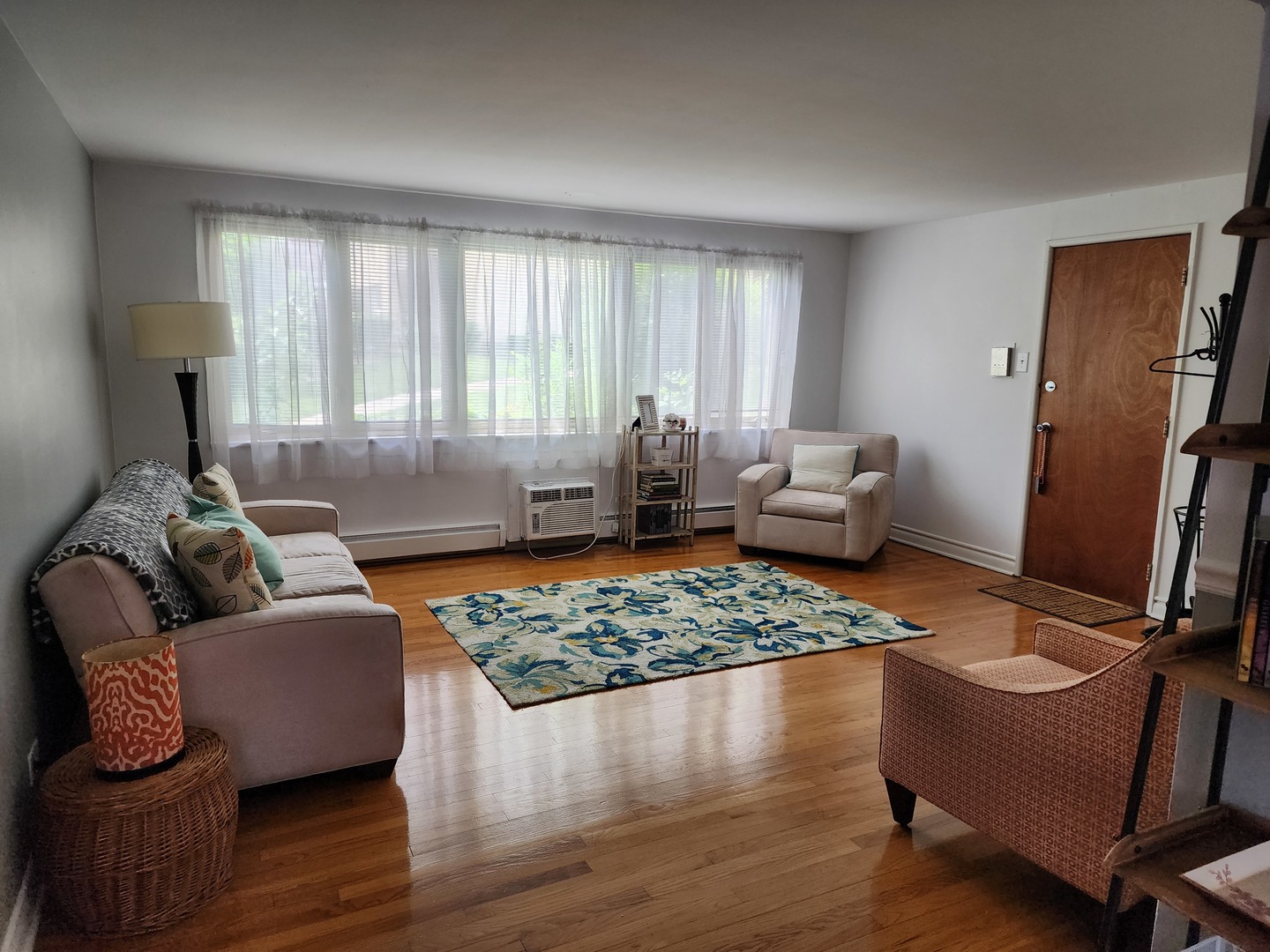 2022 West 111th Street Chicago IL 60643