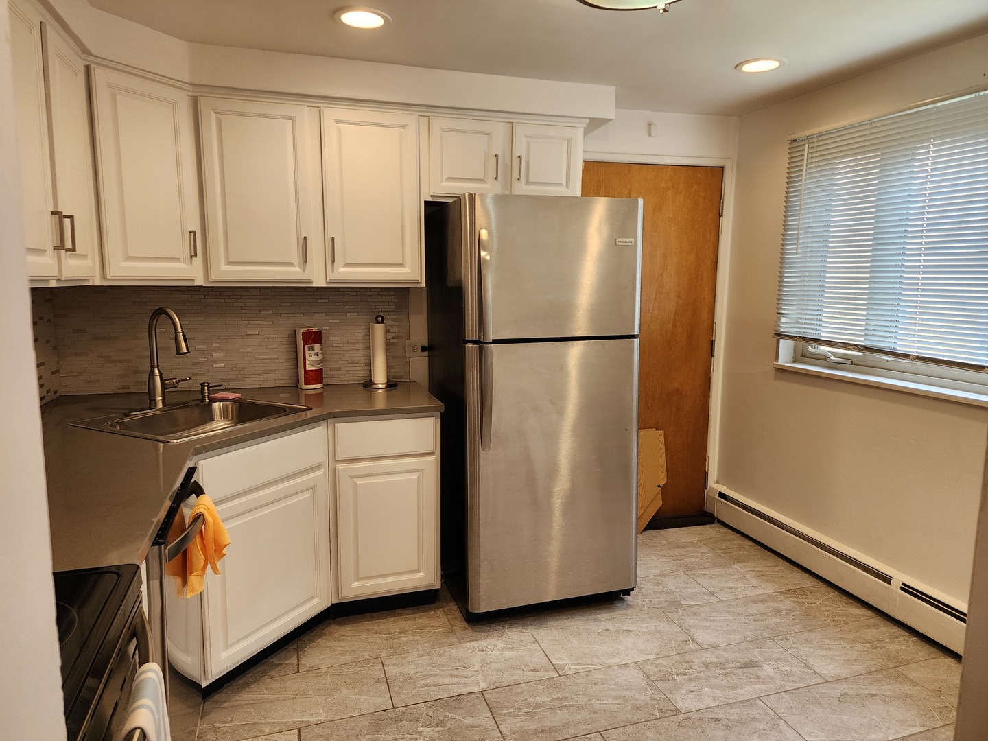 2022 West 111th Street Chicago IL 60643