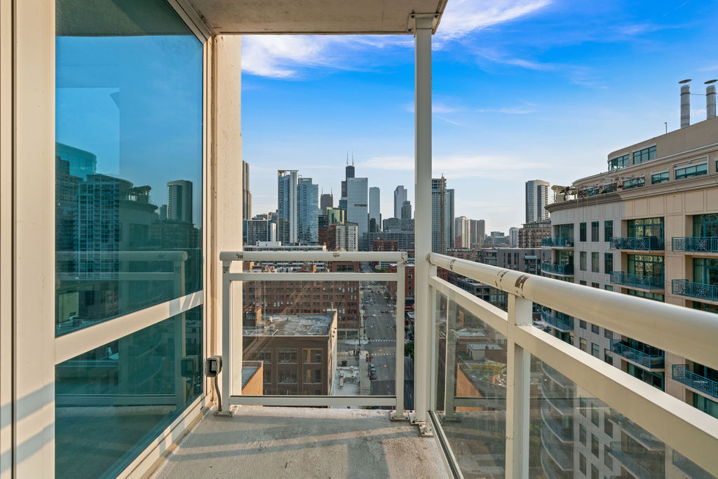 757 North Orleans Street Chicago IL 60654