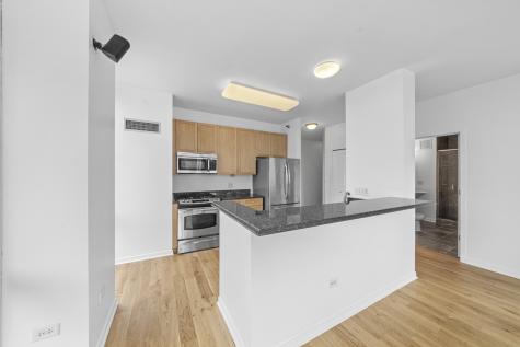 757 North Orleans Street Chicago IL 60654