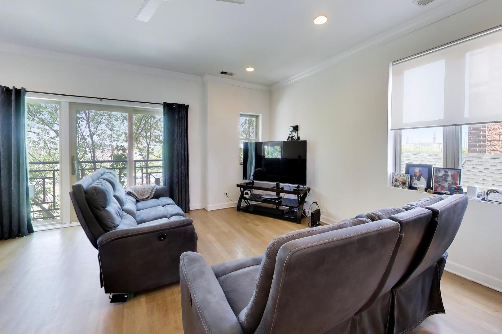 2519 West Congress Parkway Chicago IL 60612
