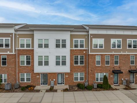 6310 Main Street Woodridge IL 60517