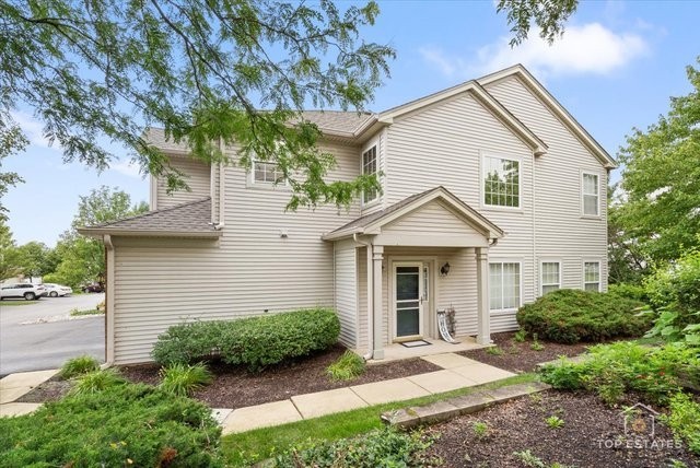 452 Jamestown Court Aurora IL 60502