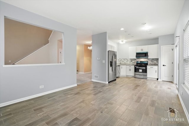 452 Jamestown Court Aurora IL 60502
