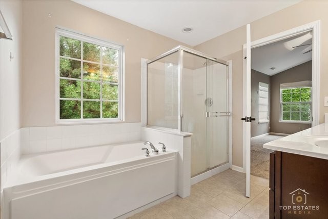 452 Jamestown Court Aurora IL 60502