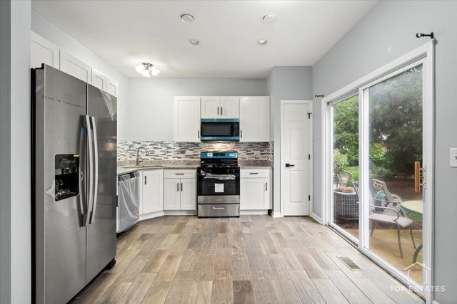 452 Jamestown Court Aurora IL 60502