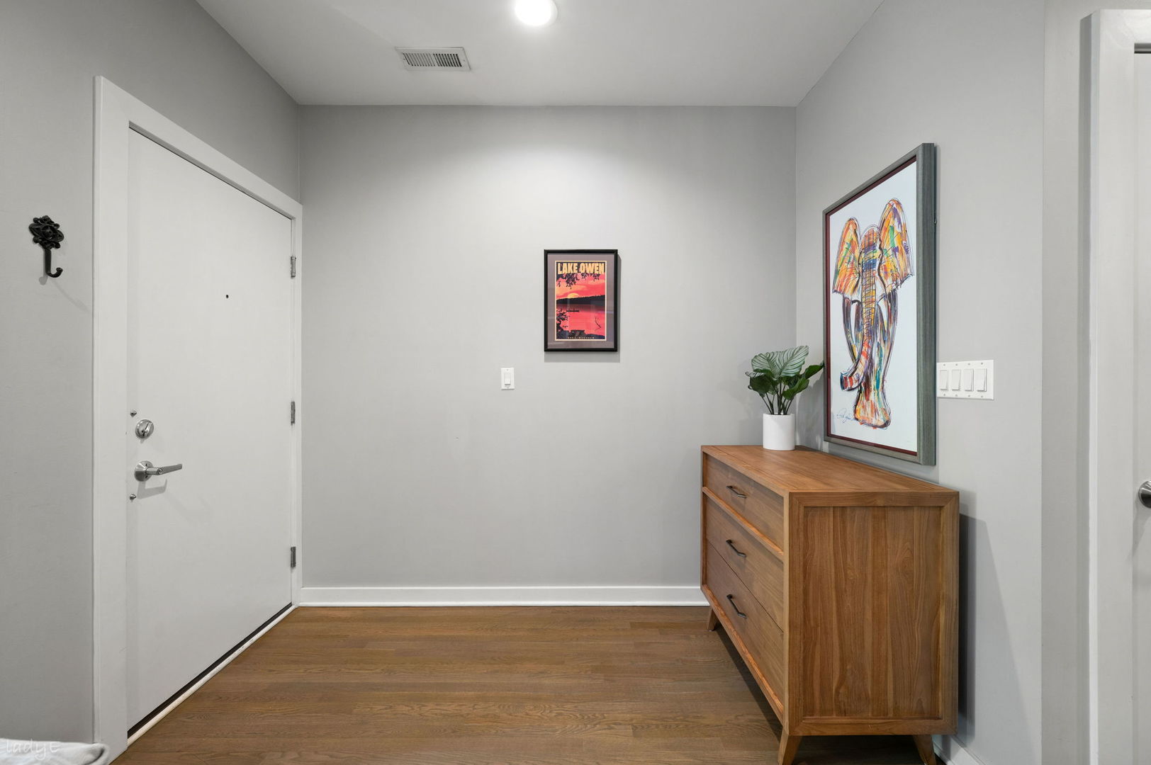 689 North Peoria Street Chicago IL 60642