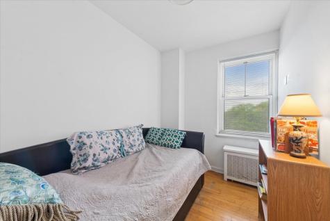 5555 North Sheridan Road Chicago IL 60640