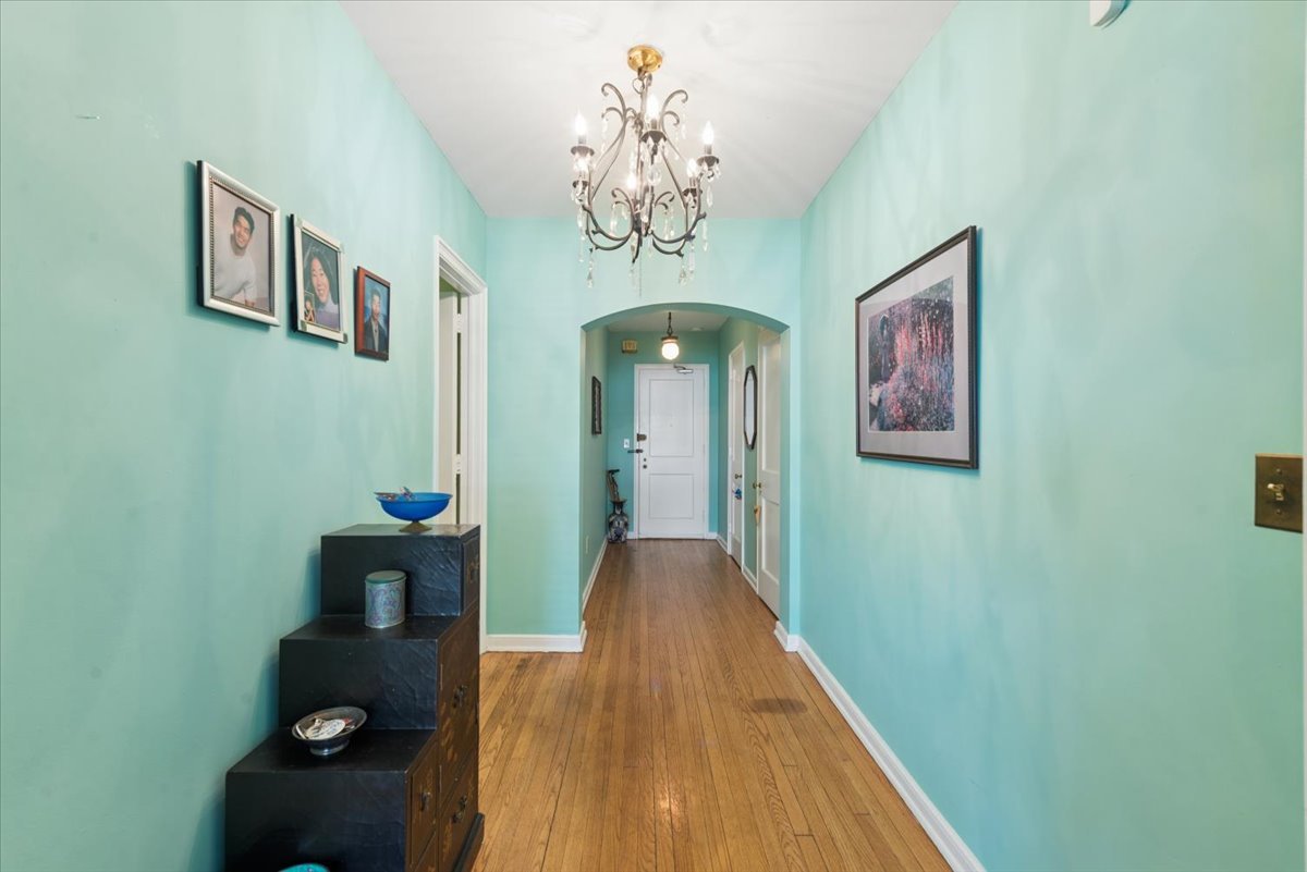 5555 North Sheridan Road Chicago IL 60640